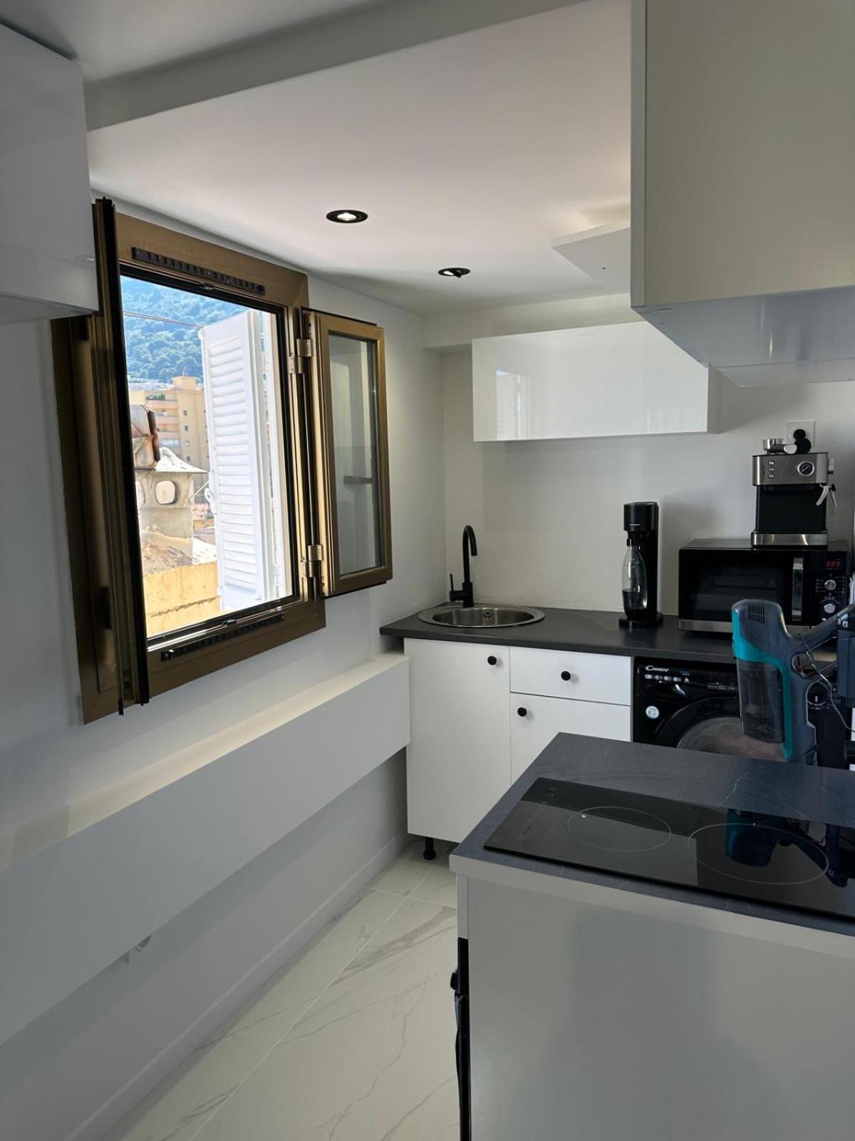 Studio Confort Business 20M2 - 2 Min A Pied De Monaco بوزولي المظهر الخارجي الصورة